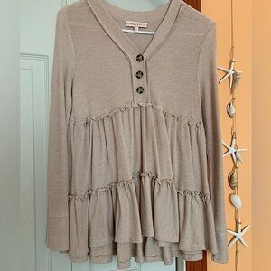 Hailey & Co Women’s Dusty Rose Ruffle Tiered Long Sleeve Top Size Small